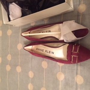 Anne Klein suede flat